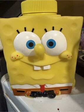 SpongeBob Squarepants Yellow Blue-Eyed Character Container